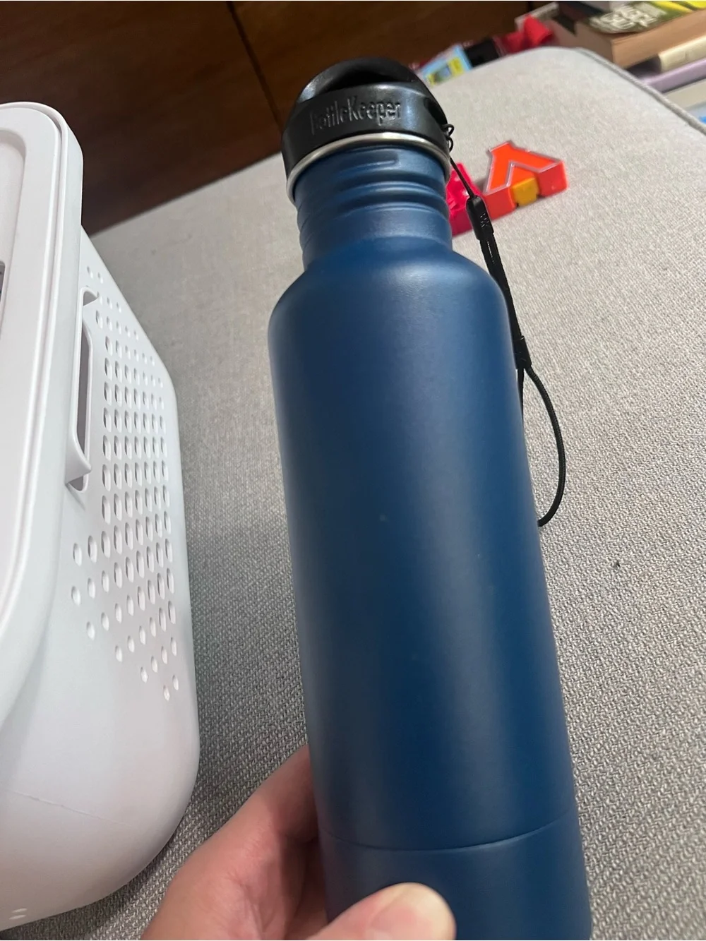 BottleKeeper Standard 2.0 in a sleek, matte powder-coated blue finish